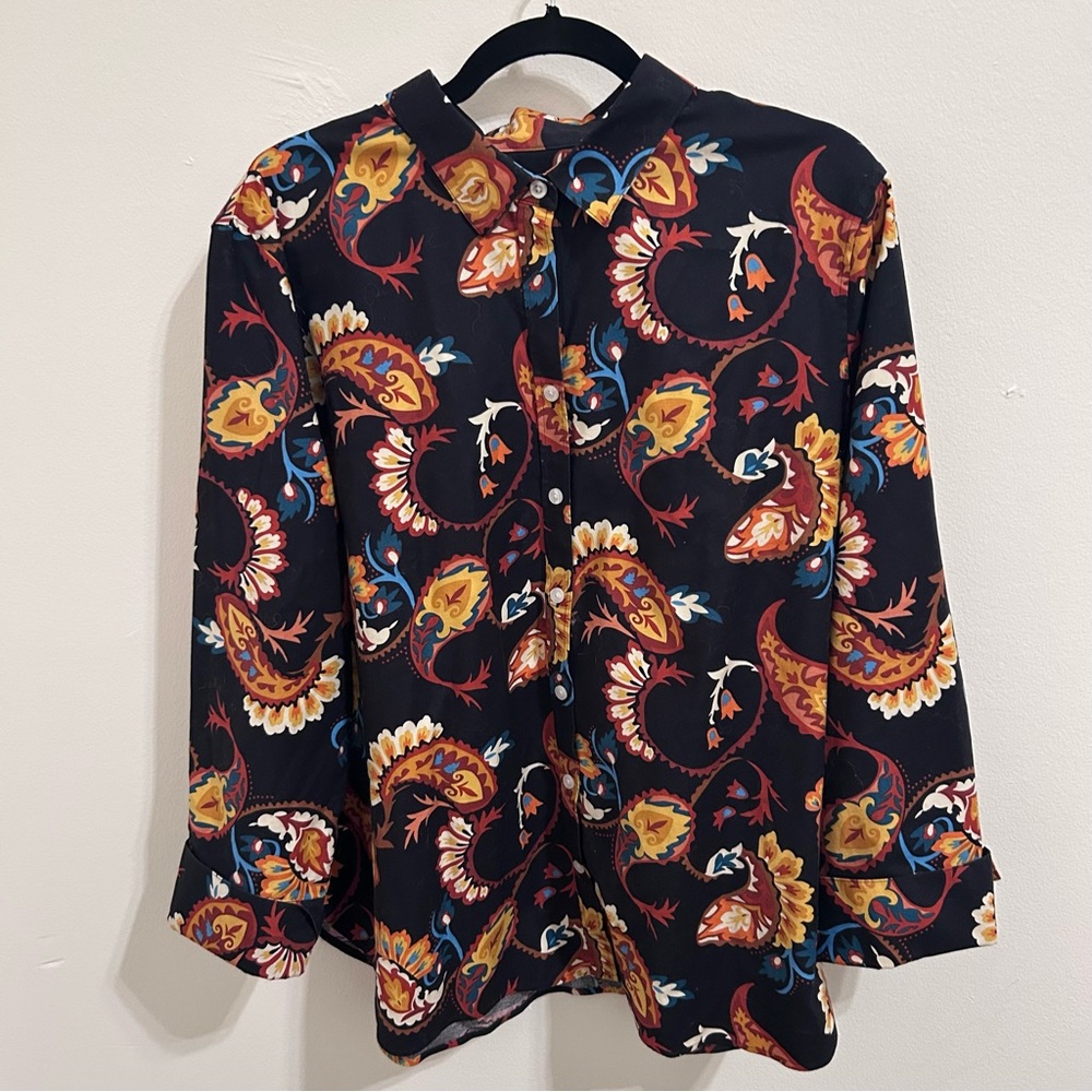 Chico's Black Retro Big Print Paisley No Iron Button Up Blouse Top Size 3.5 16